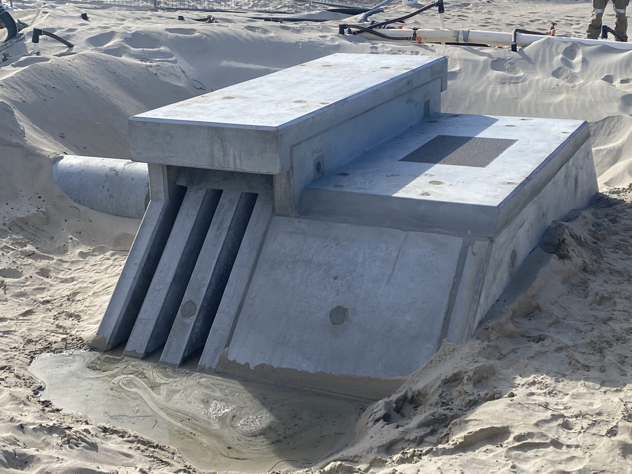 Waikiki outfall unit